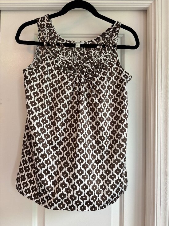 Banana Republic Tops - Banana Republic Sleeveless Blouse Size XS